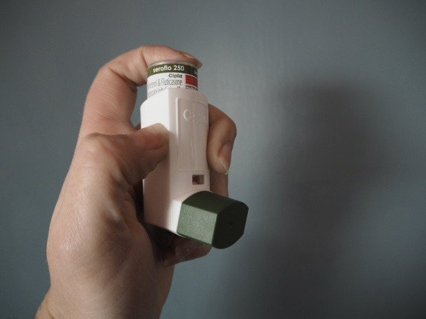 Asthma inhaler 1614104699EZg