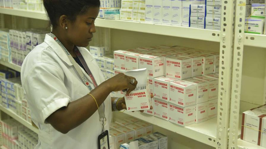 15112022 farmacias del pueblo   kevin rivas30 2 focus 0 0 896 504