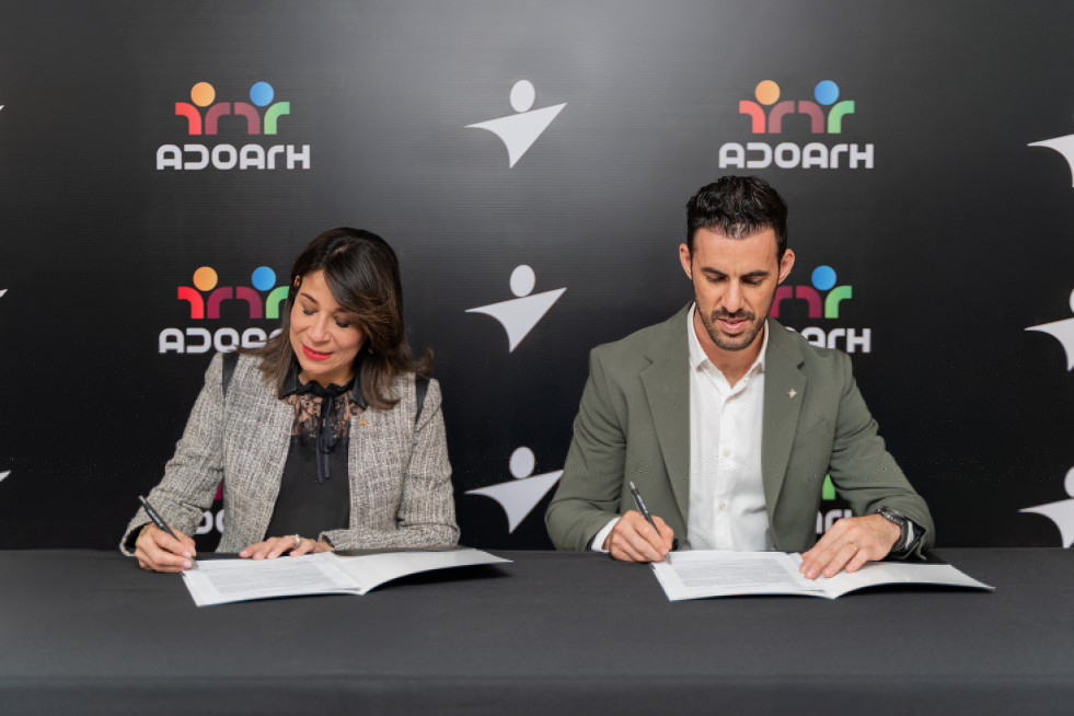 ADOARH Firma 09