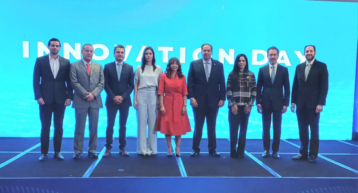 Miembros de Macrotech y Philips Fuente externa