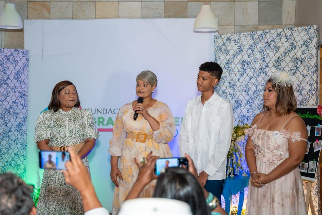 Fundacion GrandMother House realiza Tarde de Te a beneficio de ninos con condiciones neurologicas 4